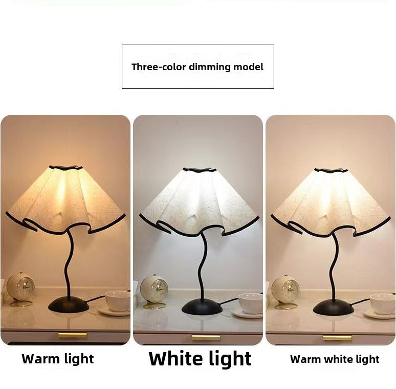 Nordic Ins Retro Petal Table Lamp For Bedroom - Your Cozy Ambiance Maker