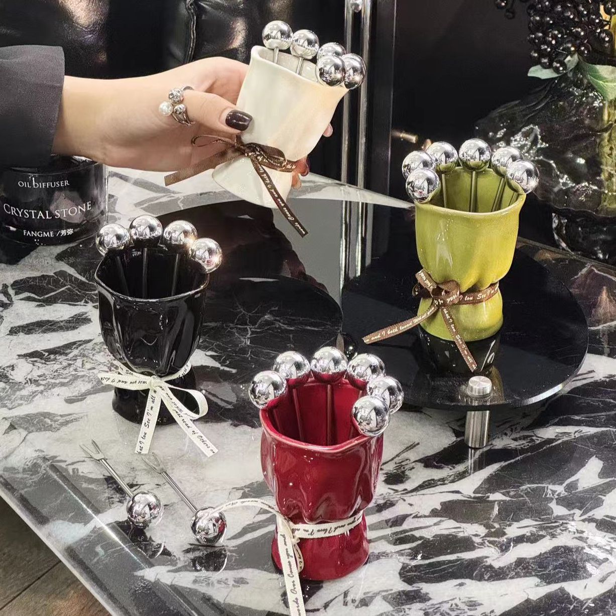 Ceramic Fruit Fork Bouquet Holder - Elegant Kitchen & Dessert Table Organizer with Floral Design, Durable Eco-Friendly Material