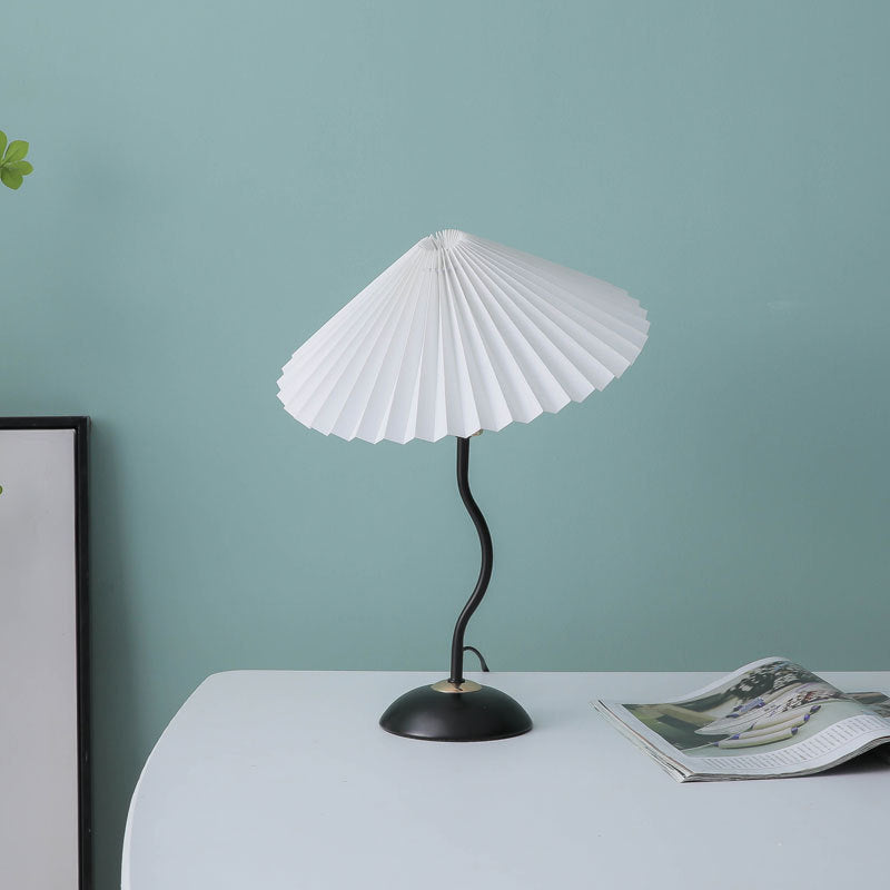 Instagrammable Vintage Table Light - Nordic Pleated Shade + Retro Switch for Study Nooks