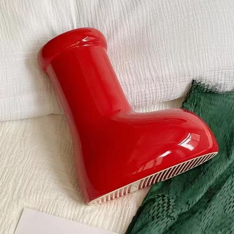 Red Ceramic European-Style Vase - Multi-Functional Home Decor for Weddings, Housewarming & Festive Celebrations