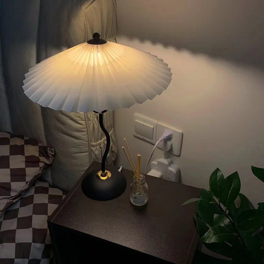 Instagrammable Vintage Table Light - Nordic Pleated Shade + Retro Switch for Study Nooks